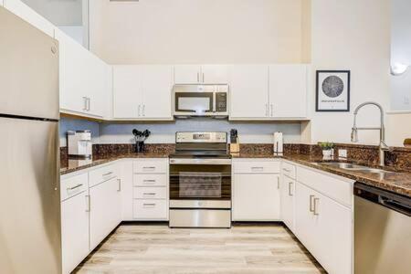 Cozysuites - 2Br With Direct Skybridge Access #1 Indianapolis Exteriér fotografie
